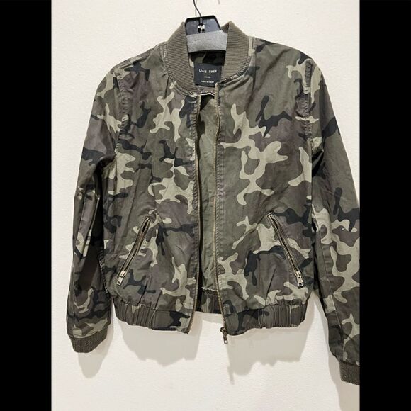 Love Tree Women’s Camouflage Zip Up Bomber Jacket Size Small - Picture 2 of 5